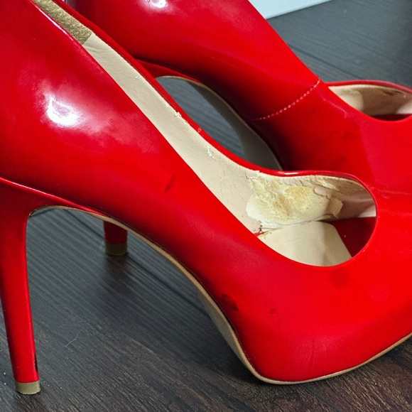 🔥 GUESS Red Patent Leather Peep-Toe Pumps – 4 3/4" Heel, 1" Platform – Size 7 - Picture 4 of 10